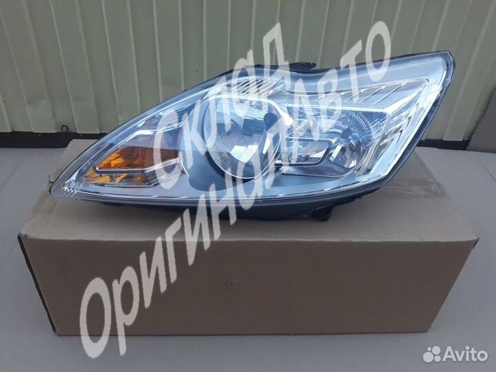 Фара левая Ford Focus II 08-11 хром, корректором