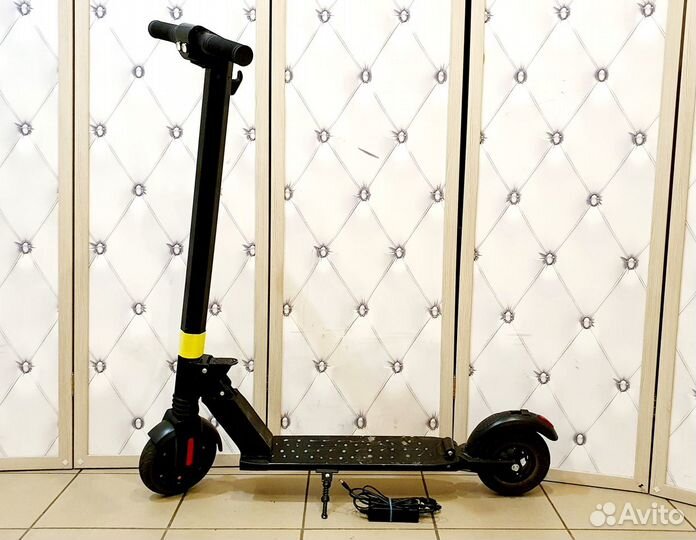 Электросамокат Yamato E-Scooter S до 120 кг