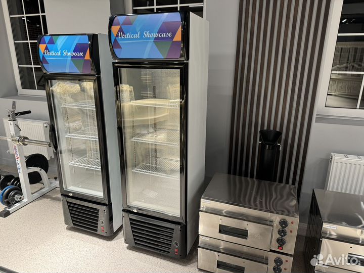 Витринный холодильник Maklin Lg 218