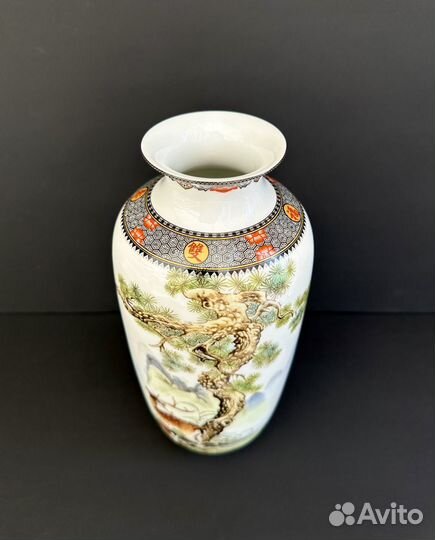 Ваза настольная