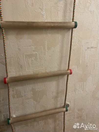 Кольца спортивные и веревочная лестница