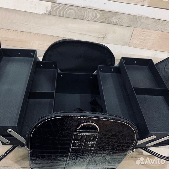 Чемодан для Бьюти мастера / лешмейкера / визажиста