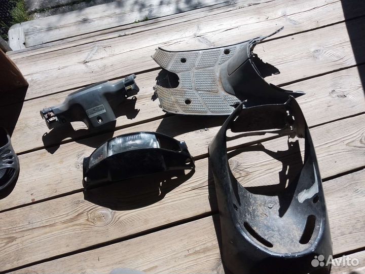 Продам запчасти и пластик на Хонду Дио a18