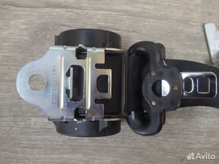 Ремень безопасности задний левый Fusion
