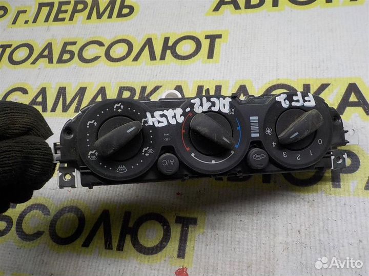 Блок управления печкой Ford Focus II 2005-2011