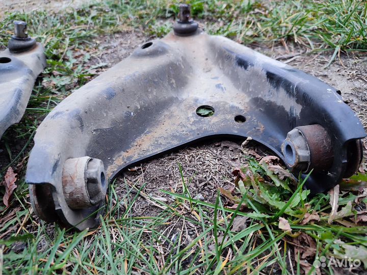 Рычаги Logan II