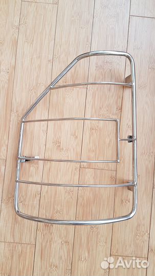 Защита на задние фары Мицубиси Паджеро 3/Монтеро 3