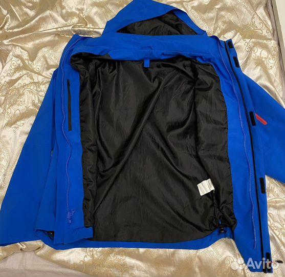 Куртка горнолыжная