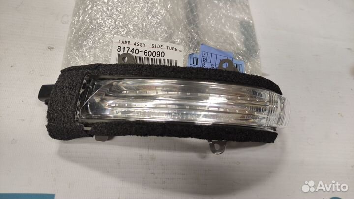 Указатель поворота левый 81740-60090 Toyota