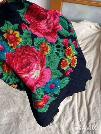 Шарфы и палантины