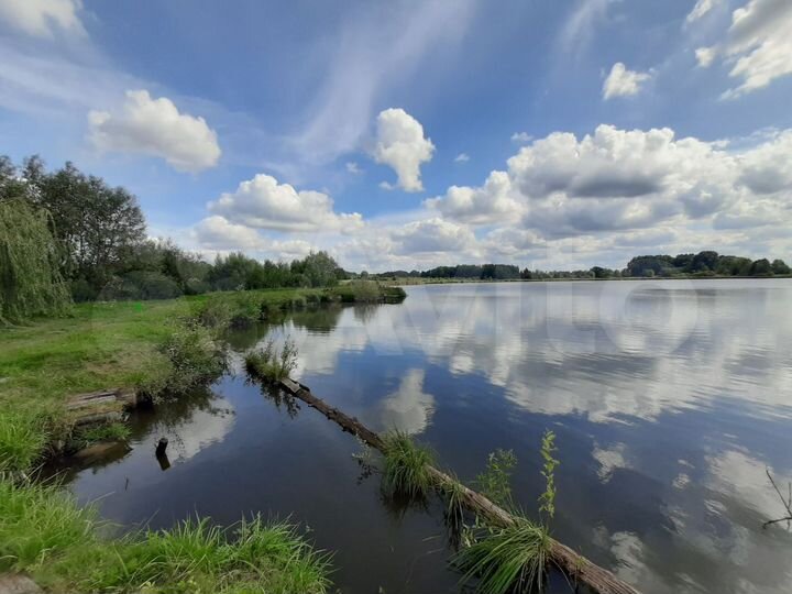 Здание, 2764.7 м²