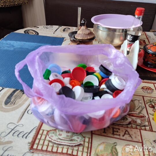 Крышки пластиковые