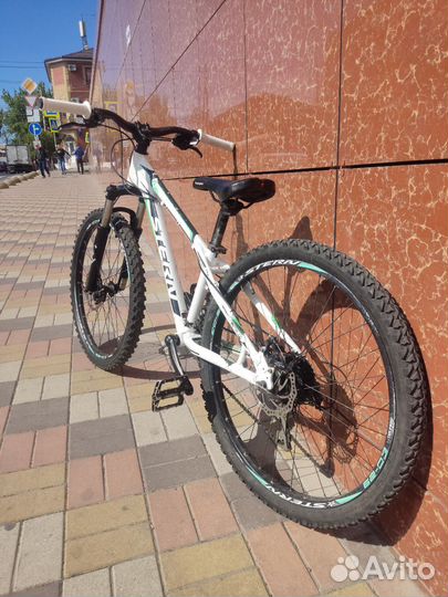 Велосипед горный стрит дерт Stern air 1.0