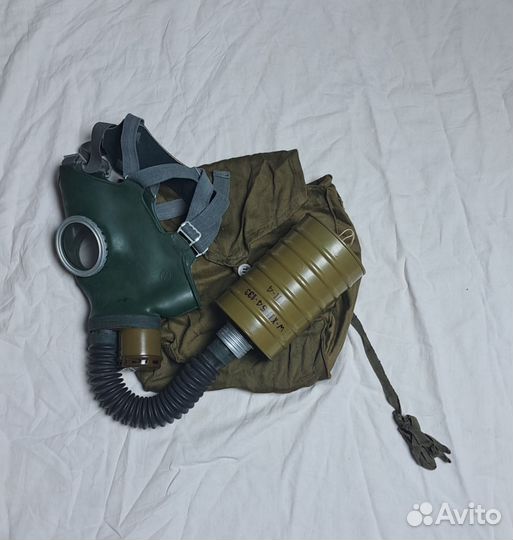 Противогаз гп-4