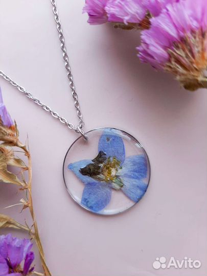 Украшения из смолы