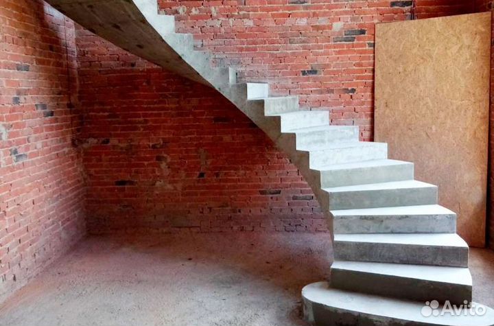 Лестница из бетона