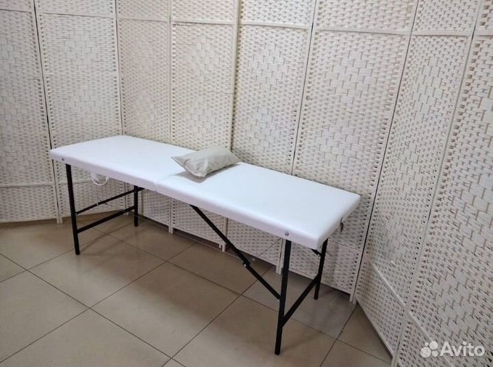 Кушетка косметологическая. Стол косметолога