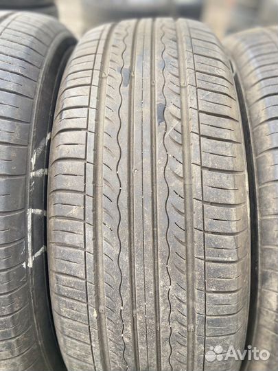 Kumho Solus KH17 215/65 R16 98H