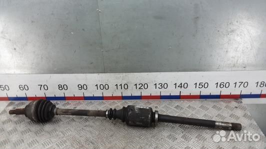 Привод передний правый opel vivaro (JDN25N101)