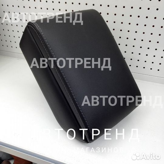 Подлокотник в салон автомобиля Форд Фокус 3