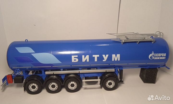 Полуприцеп цистерна битумовоз Bonum Газпром1:43
