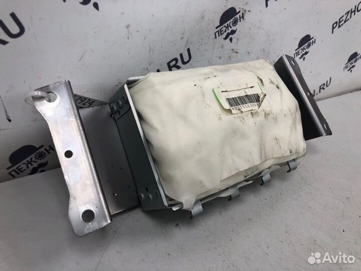Подушка безопасности в торпедо Mazda Mazda3