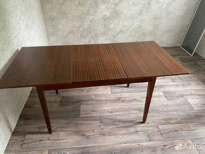 Продам стол, б/у