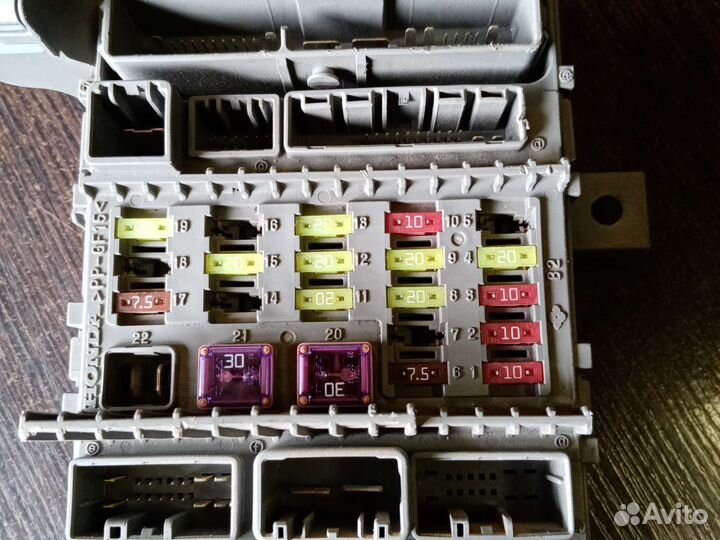 Блок предохранителей салона honda accord 8