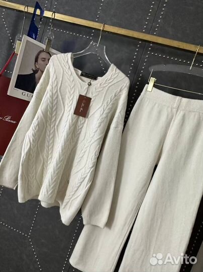 Спортивный костюм женский теплый новый