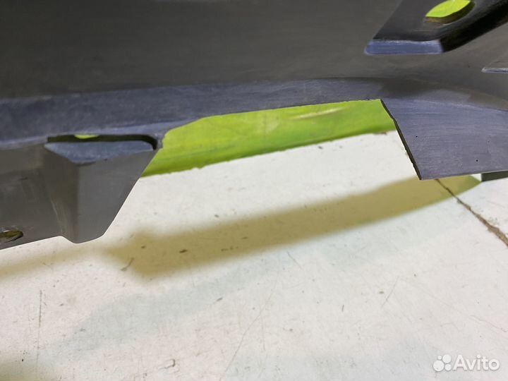 Губа переднего бампера левая Mazda CX-7