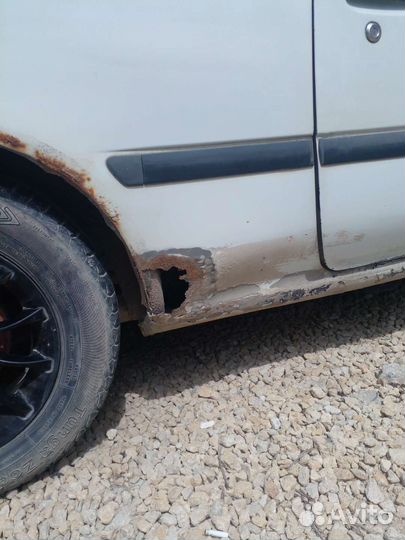 Toyota Starlet 1.3 МТ, 1993, битый, 2 016 км