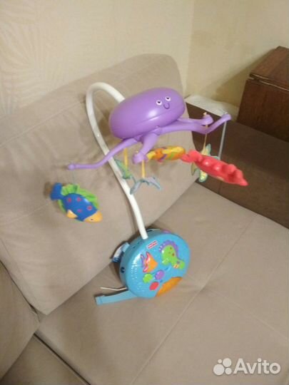 Мобиль на кроватку. Развивающая игрушка