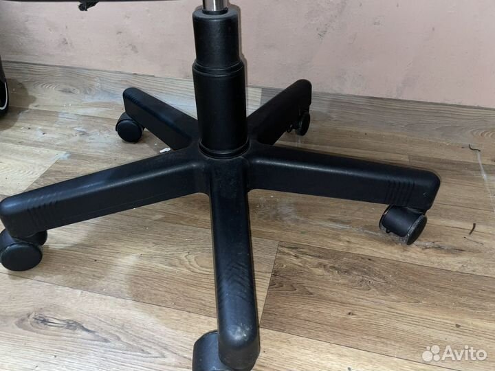 Компьютерное кресло