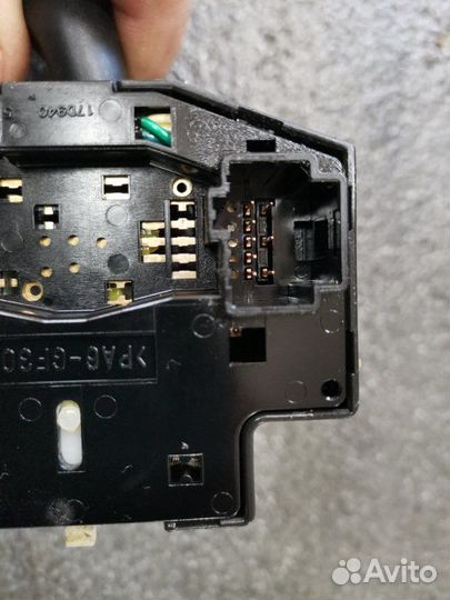 Подрулевой переключатель поворотников Ford Focus 2