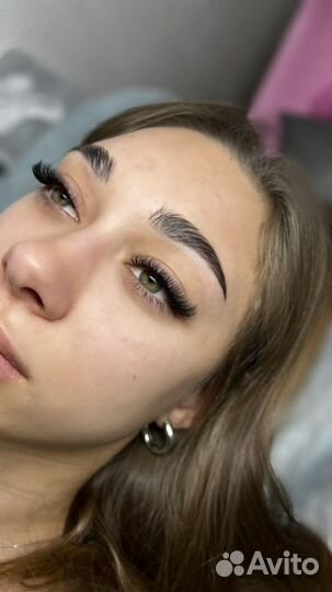 Оформление бровей и наращивание ресниц