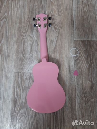 Укулеле сопрано с чехлом