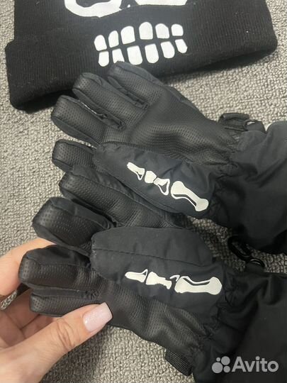 Шапка и варежки