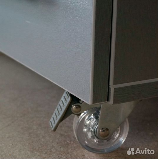 Педикюрная тумба уфо ту - 1 новая