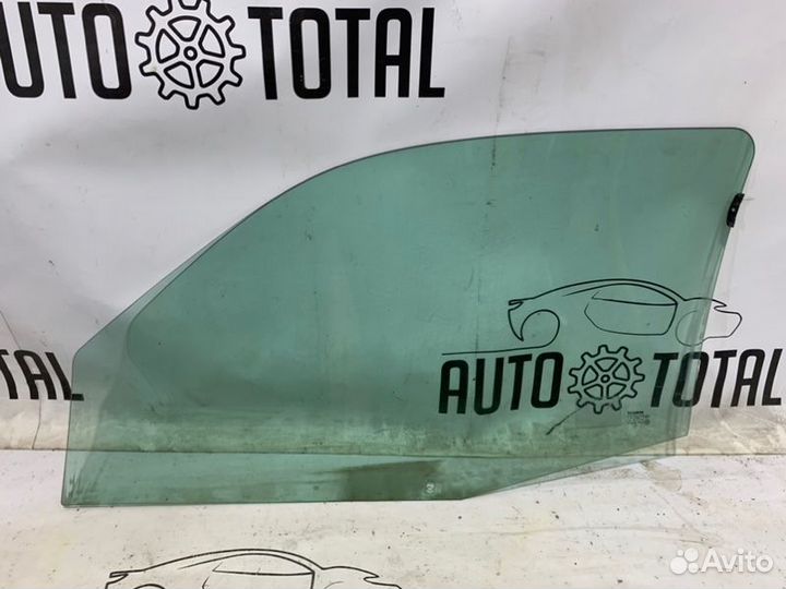 Стекло левое Renault Clio хэтбек 2001