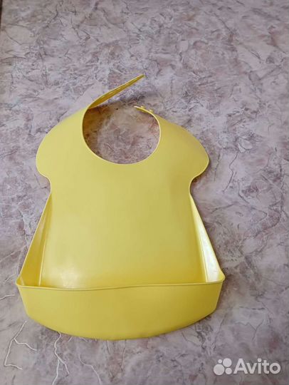 Слюнявчики новые