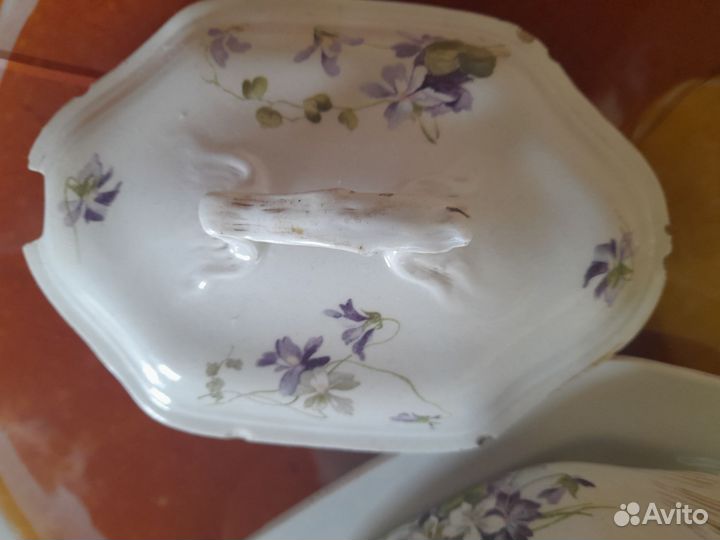 Блюдо с крышкой Кузнецов