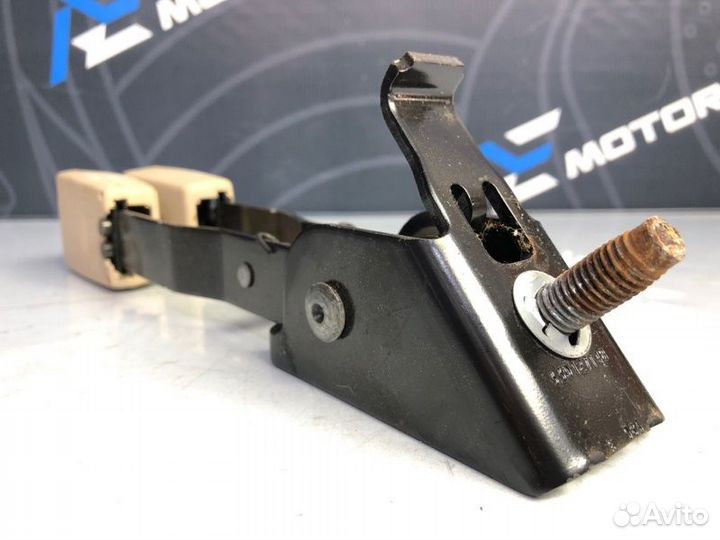 Замок ремня безопасности Lincoln Navigator U228