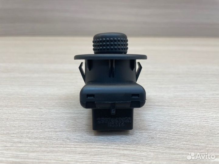 Блок регулировки зеркал Nissan Terrano