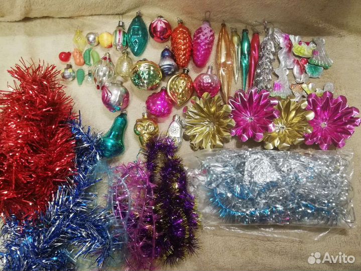 Елка искусственная СССР и елочные игрушки