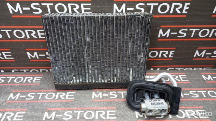 Испаритель кондиционера Bmw X5 E70 N52B30A 2008