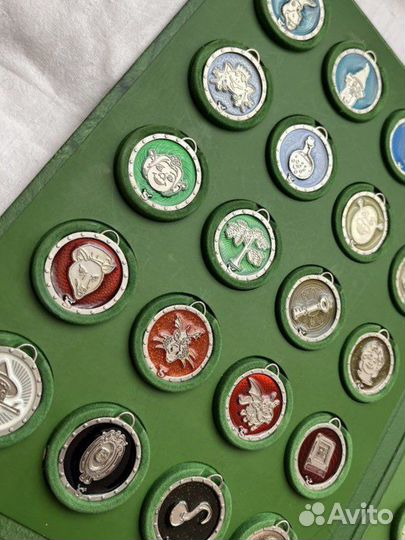 «Шрек», 29 амулетов и 2 кодовых ключа с кейсом