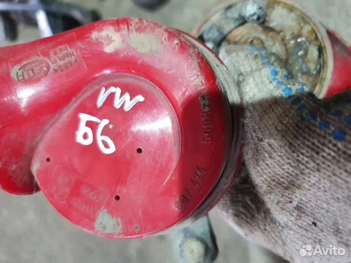 Гудок Пассат б6