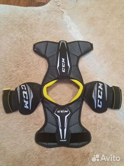 Нагрудник хоккейный ccm