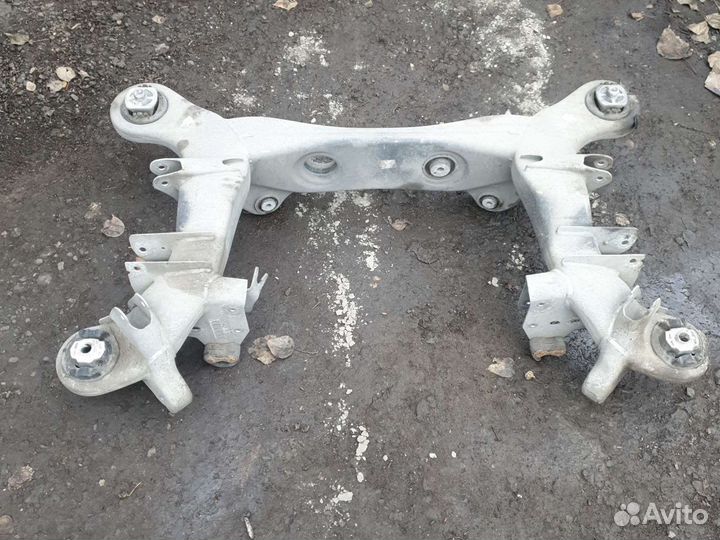 Задняя балка мерседес w221