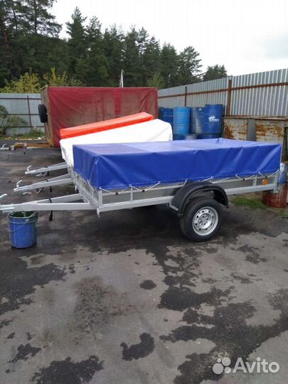 Строитель Ц б/колес 2,56 на 1, 3 м тент 30 см